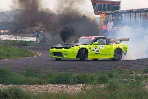 梦见车着火是什么意思 梦见车着火是什么意思