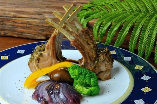 梦见吃羊肉是什么预兆 梦见吃羊肉是什么预兆