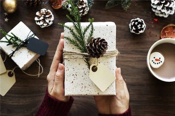 梦见收礼物是什么意思 梦见收礼物是什么意思