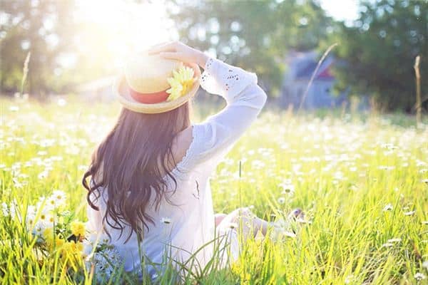 梦见戴帽子是什么预兆 梦见戴帽子是什么预兆