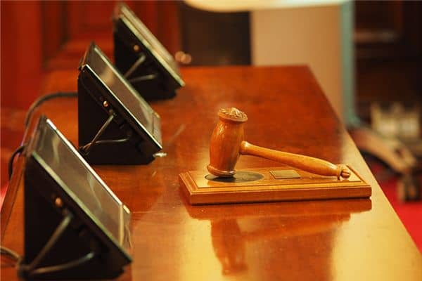 梦见吃官司是什么意思 梦见吃官司是什么意思