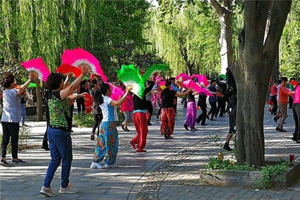 梦见扭秧歌是什么预兆 梦见扭秧歌是什么预兆