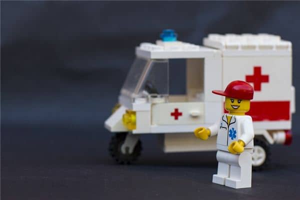 梦见救护车是什么意思 梦见救护车是什么意思