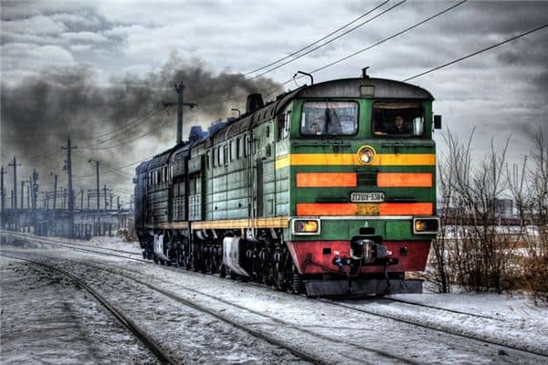 梦见开火车是什么意思 梦见开火车是什么意思