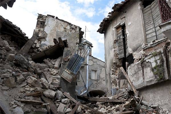 梦见大地震是什么意思 梦见大地震是什么意思