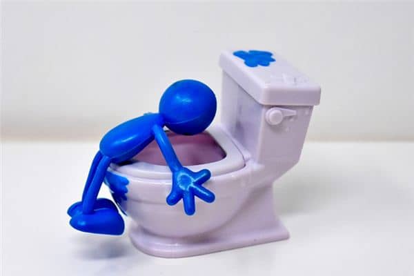 梦见自己呕吐是什么预兆 梦见自己呕吐是什么预兆