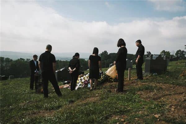 梦见家人死去是什么意思 梦见家人死去是什么意思