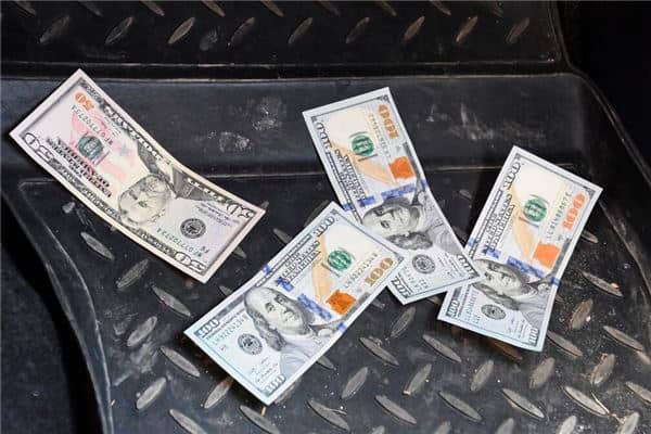 梦见丢失钱财是什么意思 梦见丢失钱财是什么意思