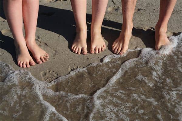 梦见没穿鞋是什么预兆 梦见没穿鞋是什么预兆