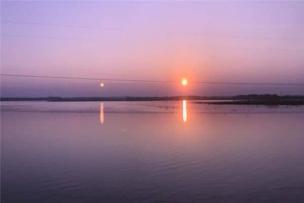 梦见两个太阳是什么意思 梦见两个太阳是什么意思