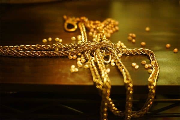 梦见捡金子是什么预兆 梦见捡金子是什么预兆