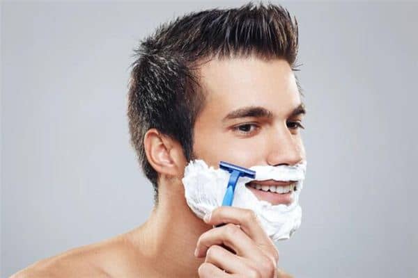 梦见剃胡须是什么意思 梦见剃胡须是什么意思