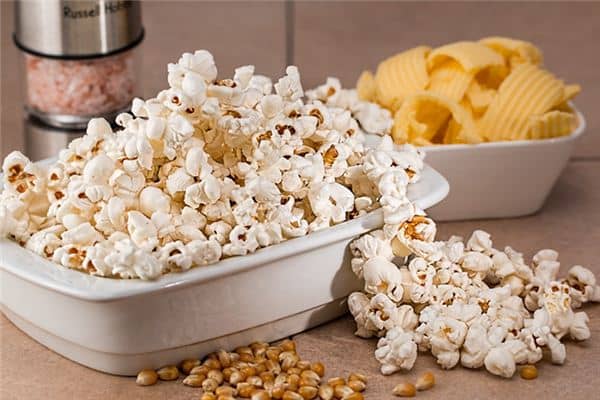 梦见吃爆米花是什么意思 梦见吃爆米花是什么意思