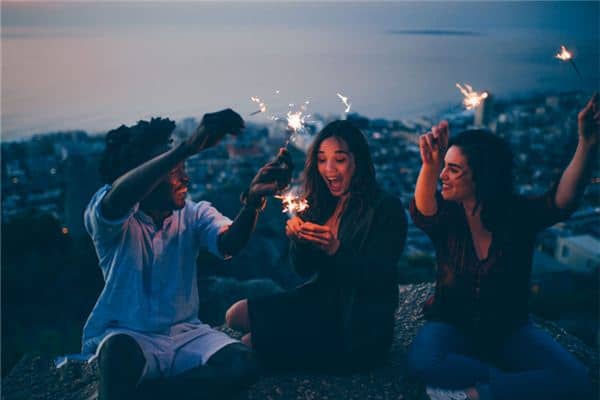 梦见给别人过生日 梦见给别人过生日