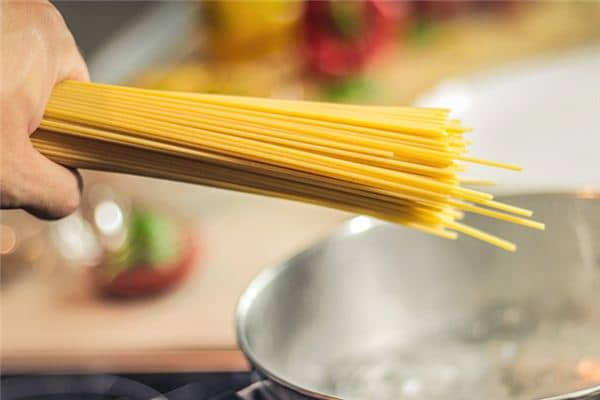 梦见买面条是什么意思 梦见买面条是什么意思