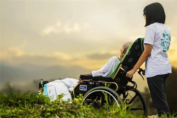 梦见看病人是什么意思 梦见看病人是什么意思