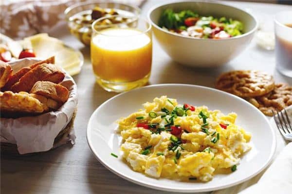 梦见炒鸡蛋是什么意思 梦见炒鸡蛋是什么意思