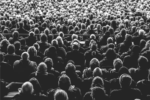 梦见人山人海是什么预兆 梦见人山人海是什么预兆