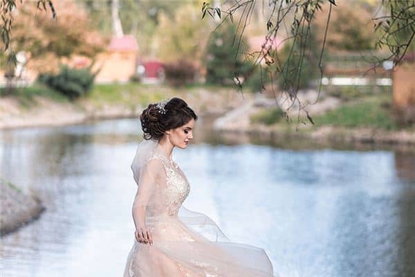 梦见白衣服是什么预兆 梦见白衣服是什么预兆