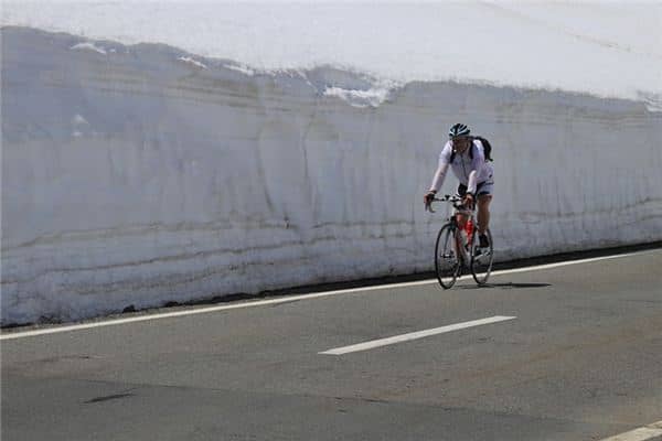 梦见骑车子是什么意思 梦见骑车子是什么意思