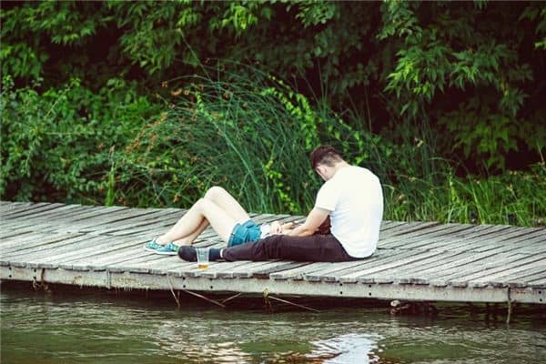 梦见有外遇是什么意思 梦见有外遇是什么意思