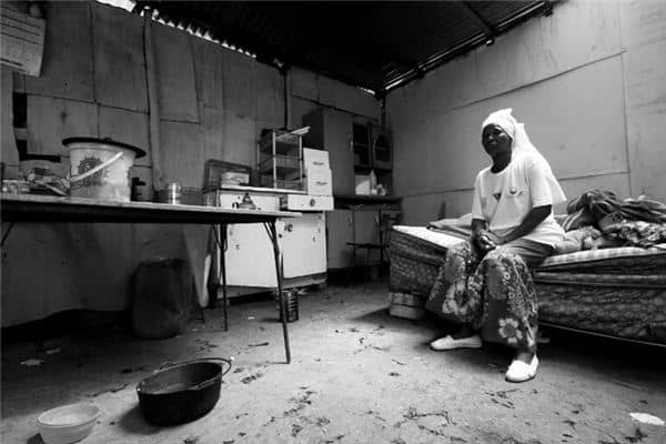 梦见房漏雨是什么意思 梦见房漏雨是什么意思