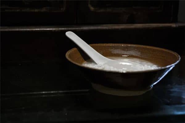 梦见喝稀饭是什么意思 梦见喝稀饭是什么意思