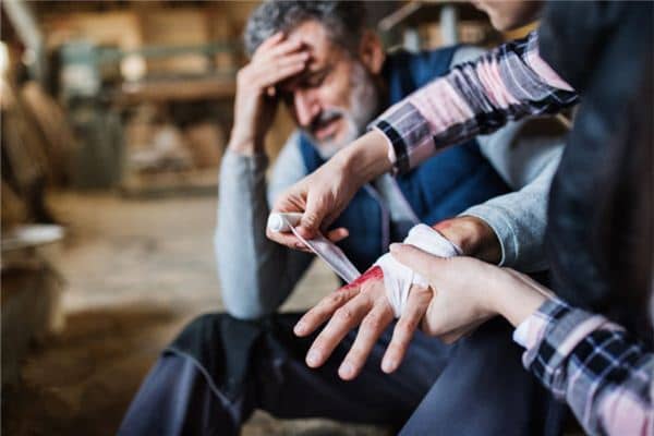 梦到自己受伤了 梦到自己受伤了