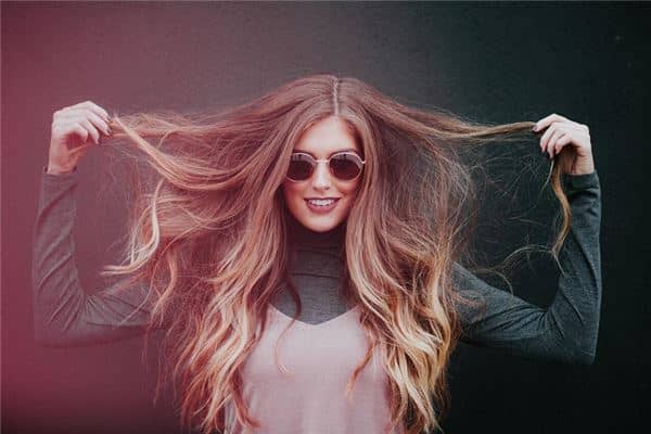 梦见自己头发是什么意思 梦见自己头发是什么意思