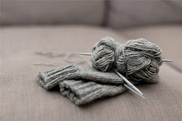 梦见打毛衣是什么预兆 梦见打毛衣是什么预兆