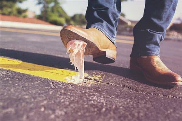 梦见踩大便是什么预兆 梦见踩大便是什么预兆