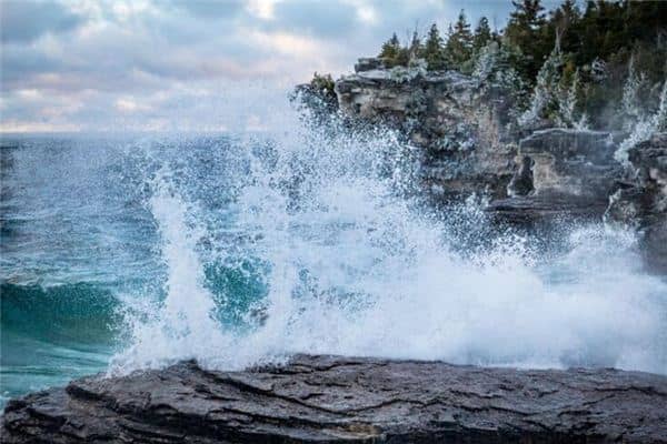 梦见龙吸水是什么意思 梦见龙吸水是什么意思