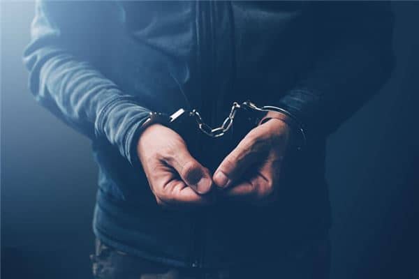 梦见自己做牢是什么意思 梦见自己做牢是什么意思