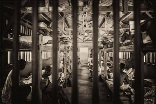 梦见坐监狱是什么意思 梦见坐监狱是什么意思