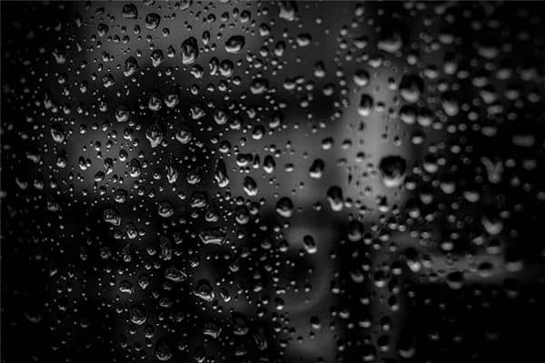 梦见车掉水里 梦见车掉水里