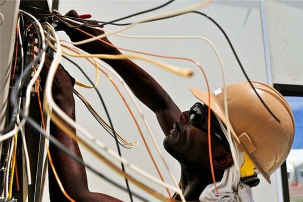 梦见接电线是什么预兆 梦见接电线是什么预兆