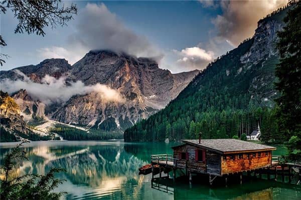 梦见家中有水是什么预兆 梦见家中有水是什么预兆