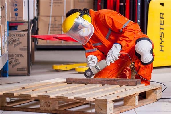 梦见工作服是什么意思 梦见工作服是什么意思