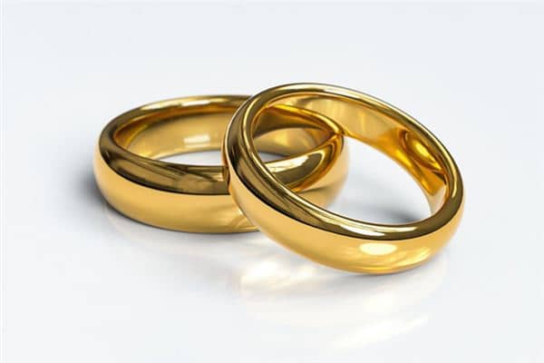 梦见金首饰是什么意思 梦见金首饰是什么意思