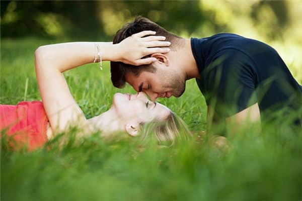 梦见性关系是什么预兆 梦见性关系是什么预兆