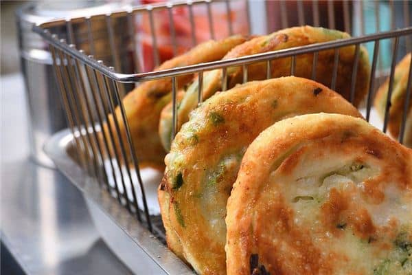 梦见吃油饼是什么意思 梦见吃油饼是什么意思