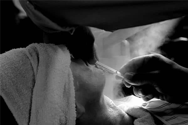 梦见剃胡子是什么意思 梦见剃胡子是什么意思