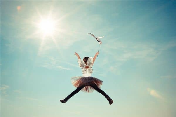 梦见我会飞是什么意思 梦见我会飞是什么意思