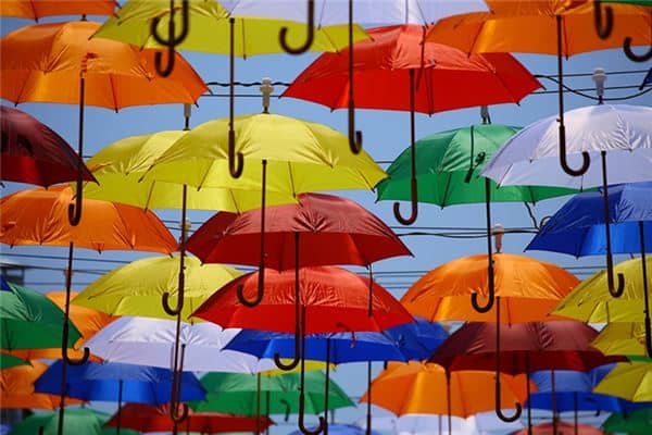 梦见买雨伞是什么意思 梦见买雨伞是什么意思