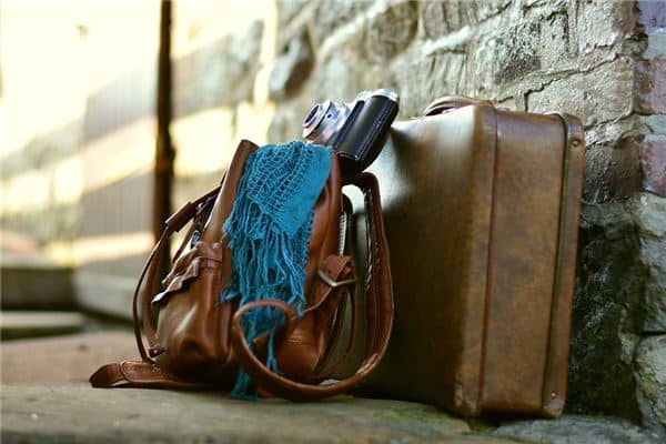 梦见包包丢了是什么意思 梦见包包丢了是什么意思