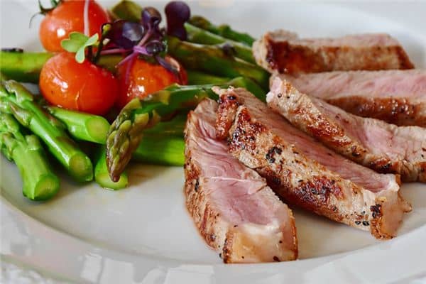 梦见吃牛肉是什么预兆 梦见吃牛肉是什么预兆