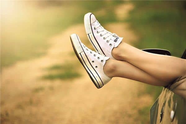 梦见鞋掉了是什么意思 梦见鞋掉了是什么意思