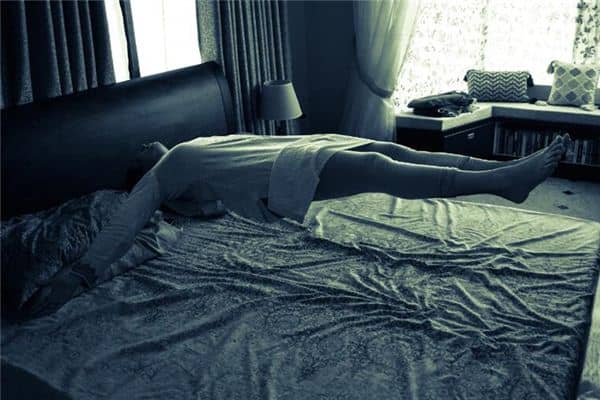 梦见动不了是什么意思 梦见动不了是什么意思