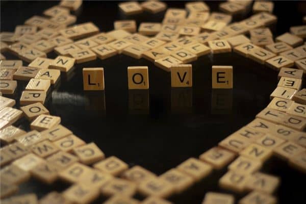 梦见耍朋友是什么意思 梦见耍朋友是什么意思