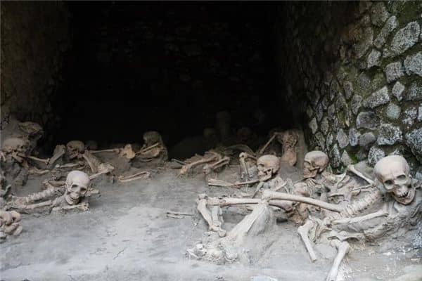 梦见鬼杀人是什么意思 梦见鬼杀人是什么意思